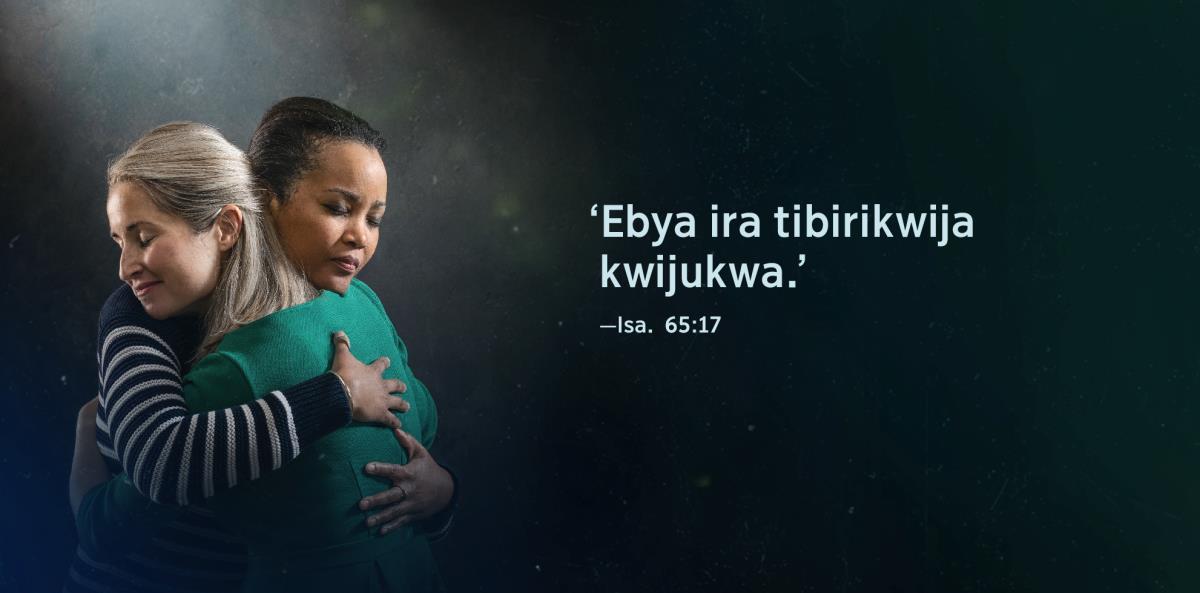 Ebigambo, ‘ebya ira tibirikwija kwijukwa,’ ebya Isaaya 65:17, biri haihi na banyaanyazi-itwe babiri ababumbatiraine kworeka ngu baine oburuhuuko.