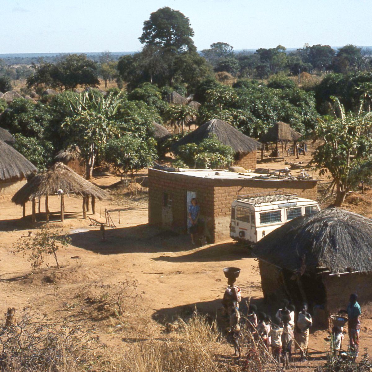 Nyumba ya matijolo ku mphimpha inango ya ku Zaire.