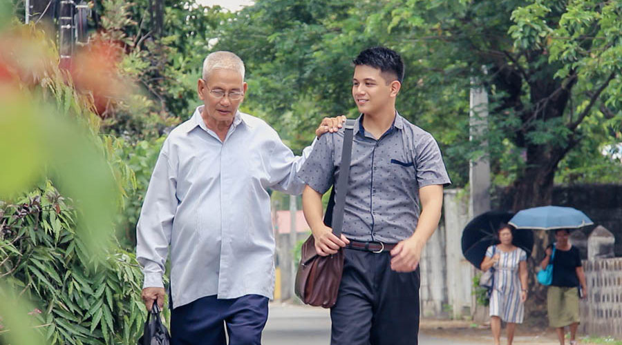 Siasing el mengai er a video el ‘Youths​—Taste and See That Jehovah Is Good.’ A ngeasek el odam, el oba omereng el saul el kirel a ngelsurir a remeklou el odam, el obengkel a ta er a chudela el odam el omerk er a klumech.