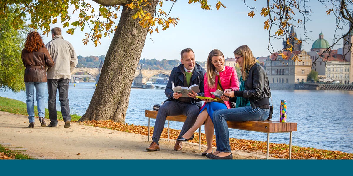 Publishers dey study Bible with person for Czech Republic