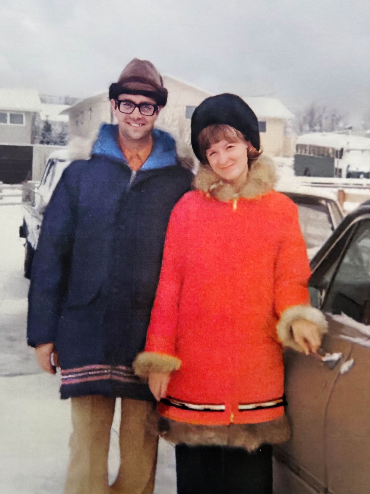 Russell and Randi standap saed lo car lo winter.