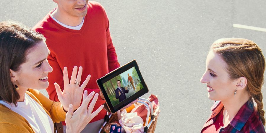 Brat proponuje mężczyźnie Przebudźcie się!