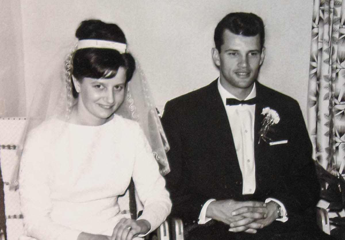 Maire e Tapani no seu casamento.