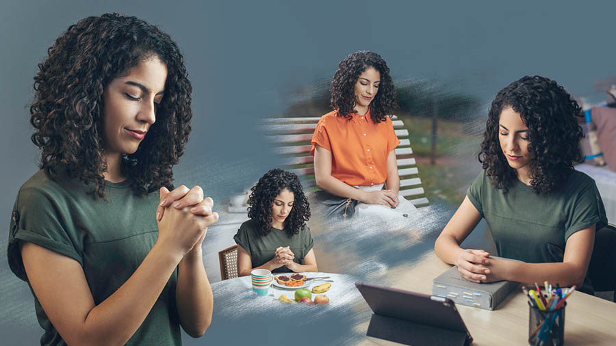 Conjunto de imagens: Uma irmã ora em diferentes horários durante o dia. 1. Antes de tomar uma refeição. 2. Enquanto está sentada num parque. 3. Antes de estudar a Bíblia.