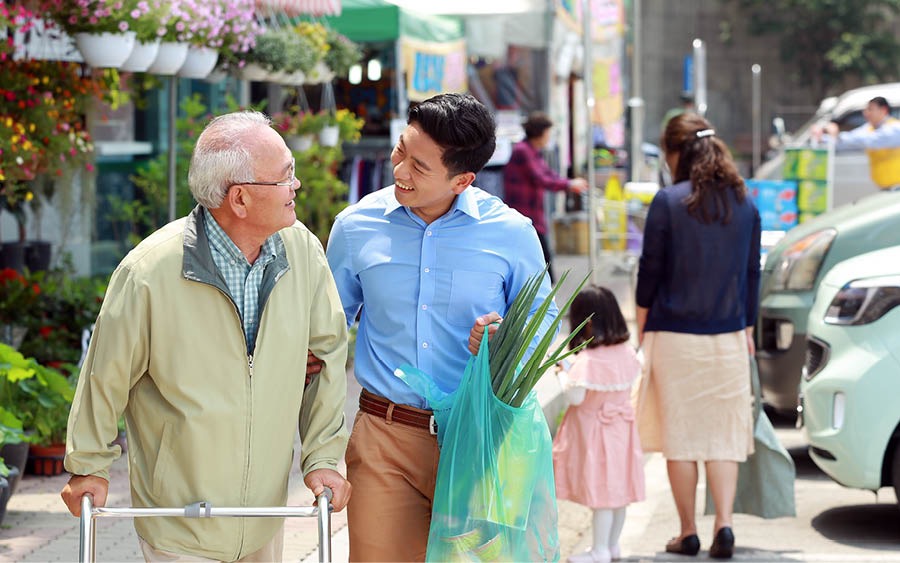 Jun ala tajin kutoʼ jun qachalal che nim chi ujunabʼ che ukʼamik bʼi ri uloqʼoj.