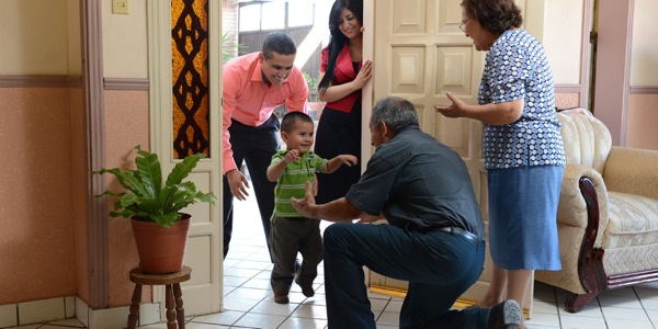 Shuj cusa huarmica paipaj huahuatami abuelocunata visitanaman pushacun