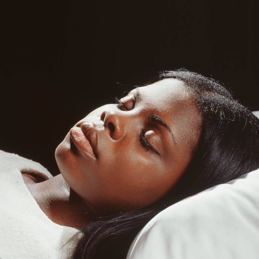 Nkazi akugona