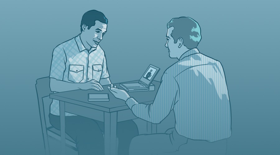 ကျမ်းစာလေ့လာနေတဲ့ အမျိုးသမီးနှစ်ဦး