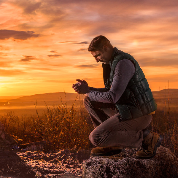 ကင်းမျှော်စင်မဂ္ဂဇင်း မျက်နှာဖုံး၊ အောက်တိုဘာ ၂၀၁၅ | ဆုတောင်းတာ အကျိုးရှိသလား