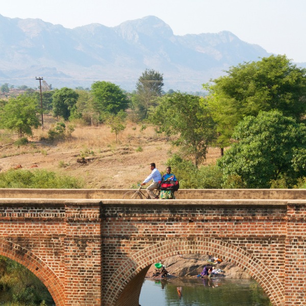Umugenzuzi w’akarere n’umugore we