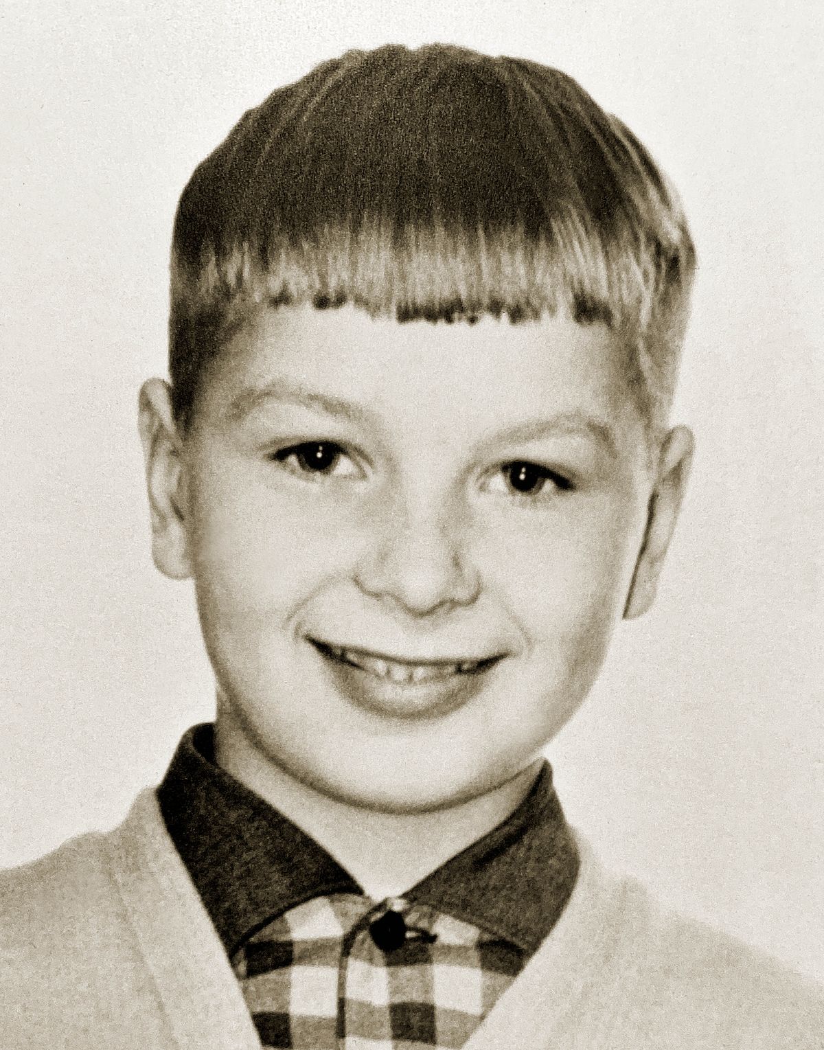 Erkki ako sedemročný.