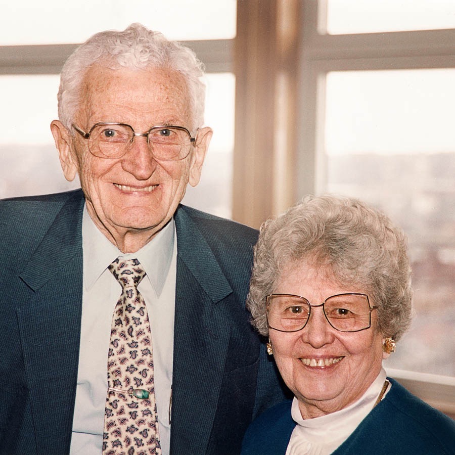 Karl F. Klein nemkakhe Gretel