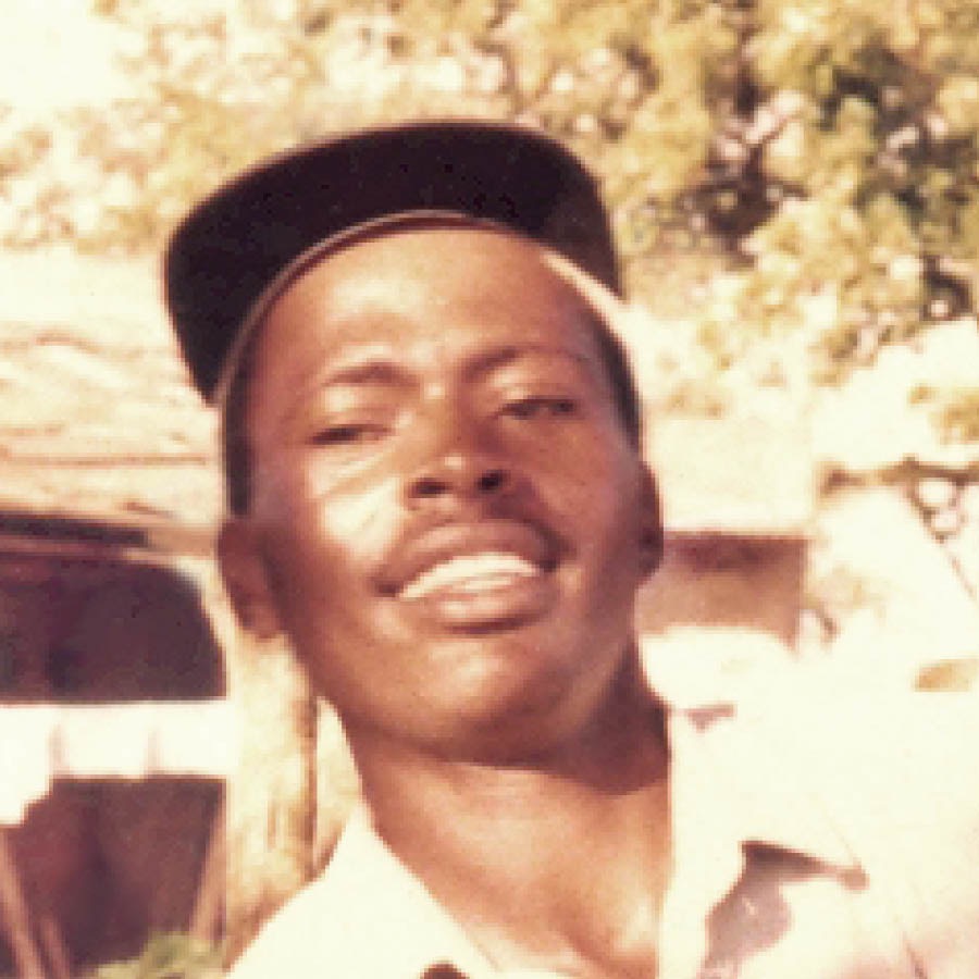 Sébastien Kayira alipokuwa kijana.