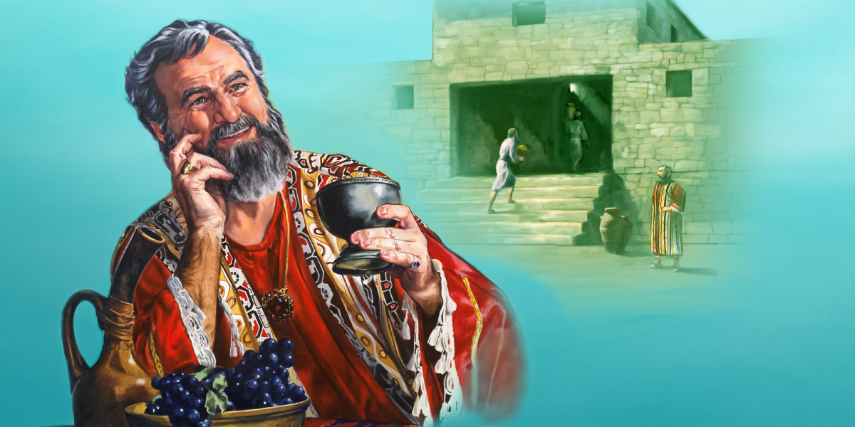 Mwanaume tajiri anafurahi wakati anafikiria vitu vingi vizuri vyenye ameweka katika depo