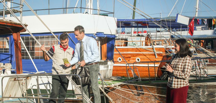 Federico naʼtároʼoo mbáa xa̱bu̱ náa naguáʼnu barcos