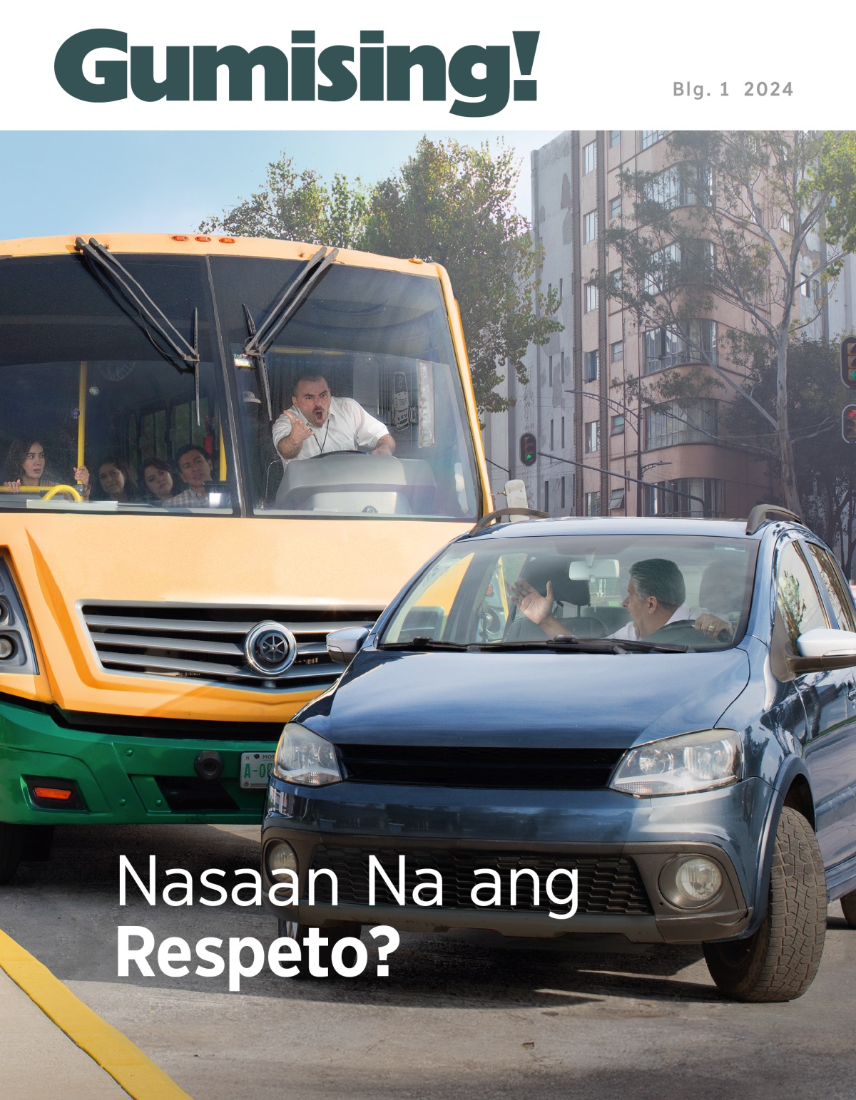 Galit na driver ng bus na sinisigawan ang isa pang driver dahil siningitan siya nito sa daan.