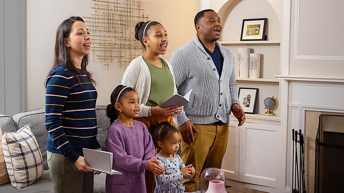 Watiya uma familia yakgo chu likilhtlimakgo akgtum takilhtlin.