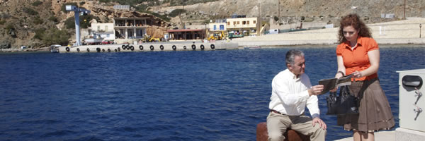 Gavdos’ta Yehova’nın bir Şahidi iyi haberi duyuruyor