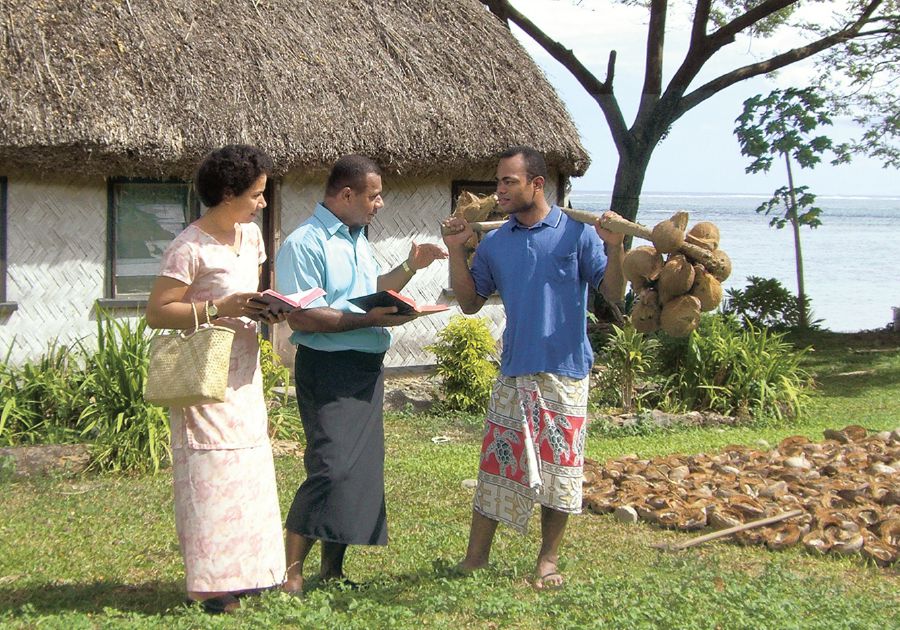Mfumu na muwoli wake ŵakupharazga