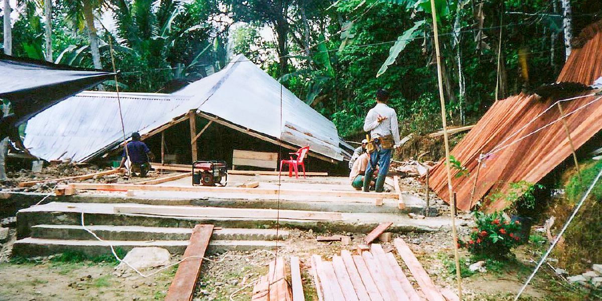 Nyumba izo zikawa chifukwa cha chindindindi ku Indonesia