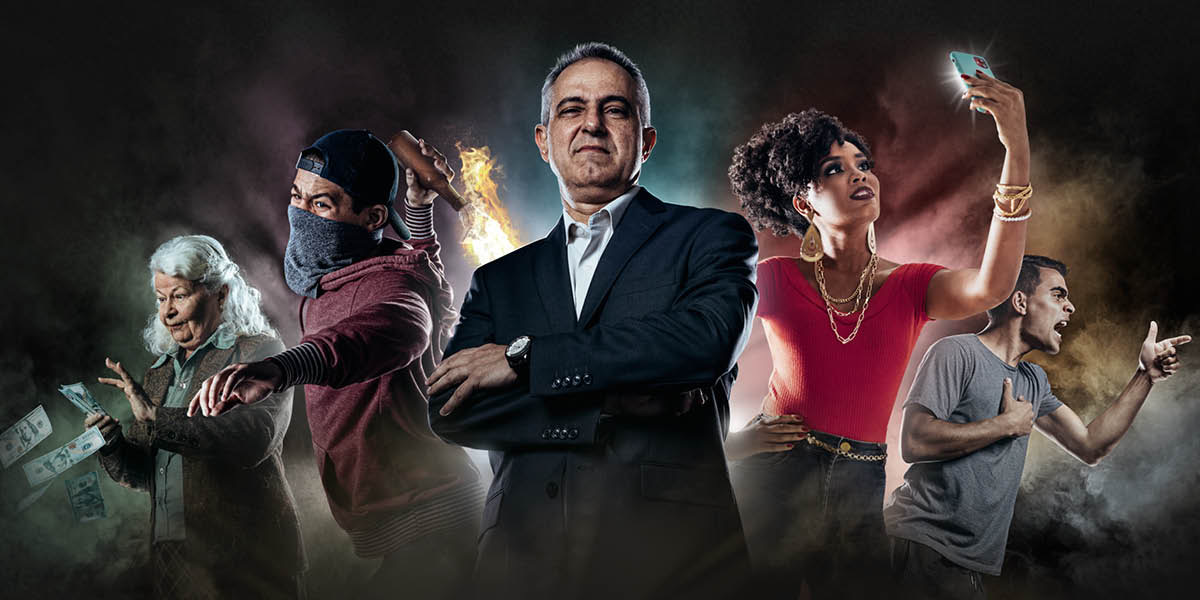 Esikubona esithombeni: Abantu baziphatha kabi. 1. Owesifazane onobugovu ubala imali egcwele esandleni. 2. Umuntu obhikishayo ujikijela ibhodlela elinomlilo. 3. Usomabhizinisi oqhoshayo. 4. Intokazi ezazisayo iyazishutha. 5. Indoda ethukuthele ibhoka ngolaka.