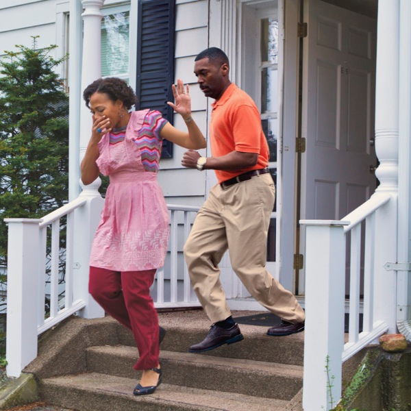 Indoda nomkayo baphuma endlini enegesi ebulalayo baya ngaphandle emoyeni ohlanzekile