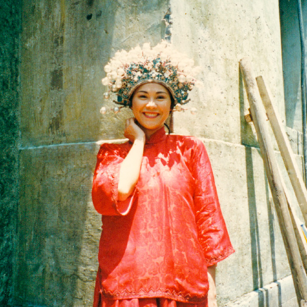 Umngane kaMina Hung Godenzi, uCheri